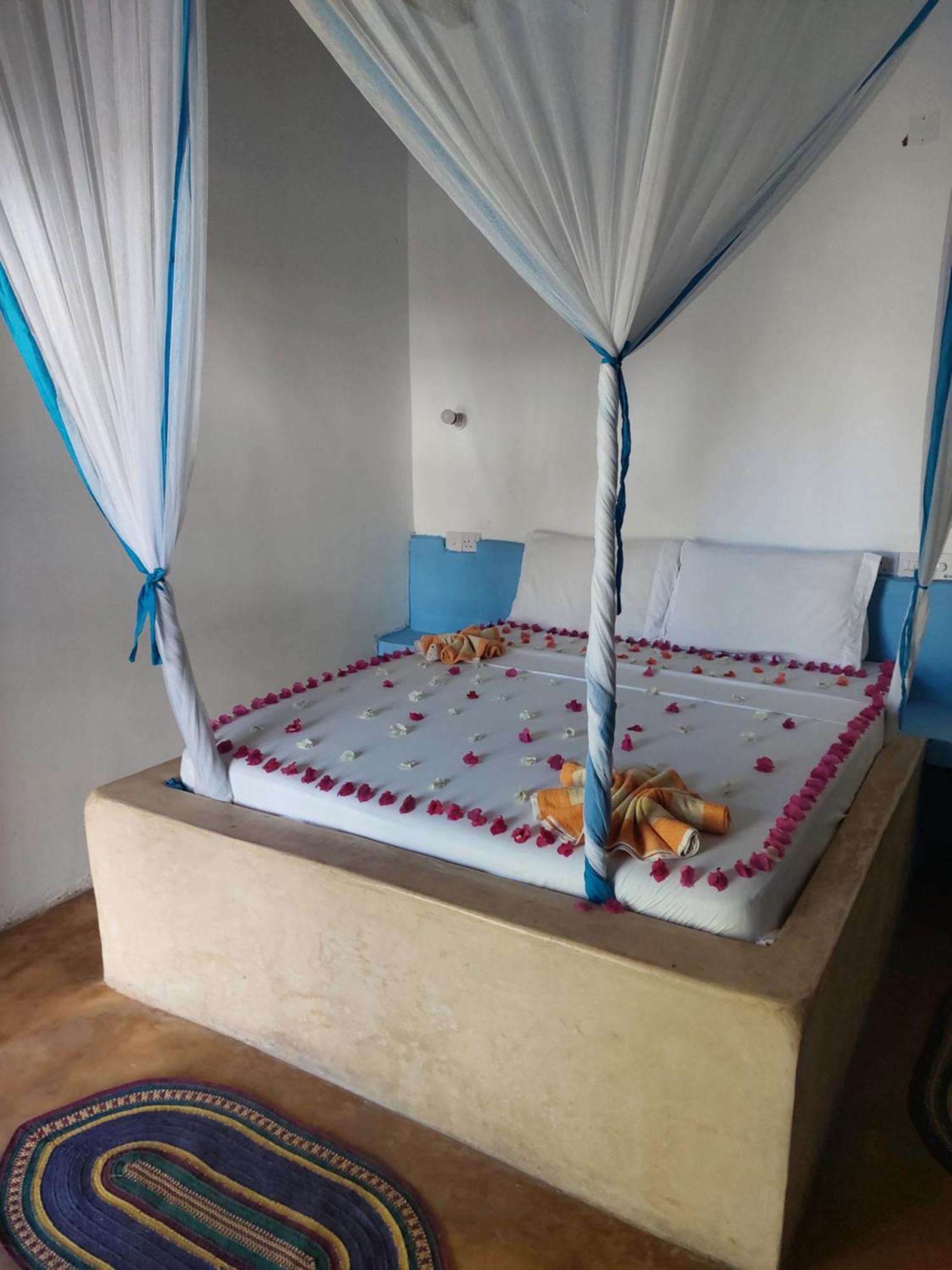 Stonefish Inn Jambiani Экстерьер фото