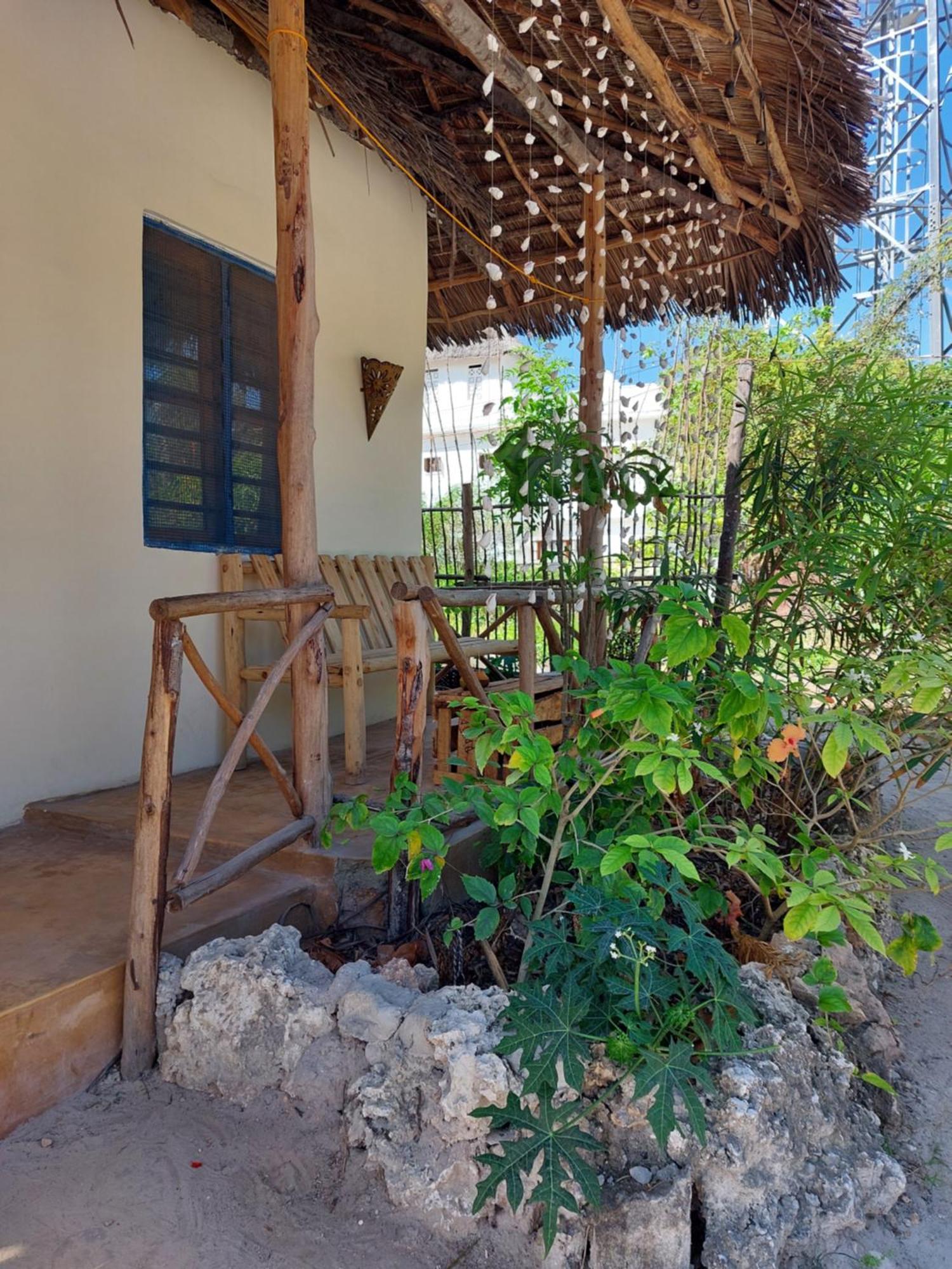 Stonefish Inn Jambiani Экстерьер фото