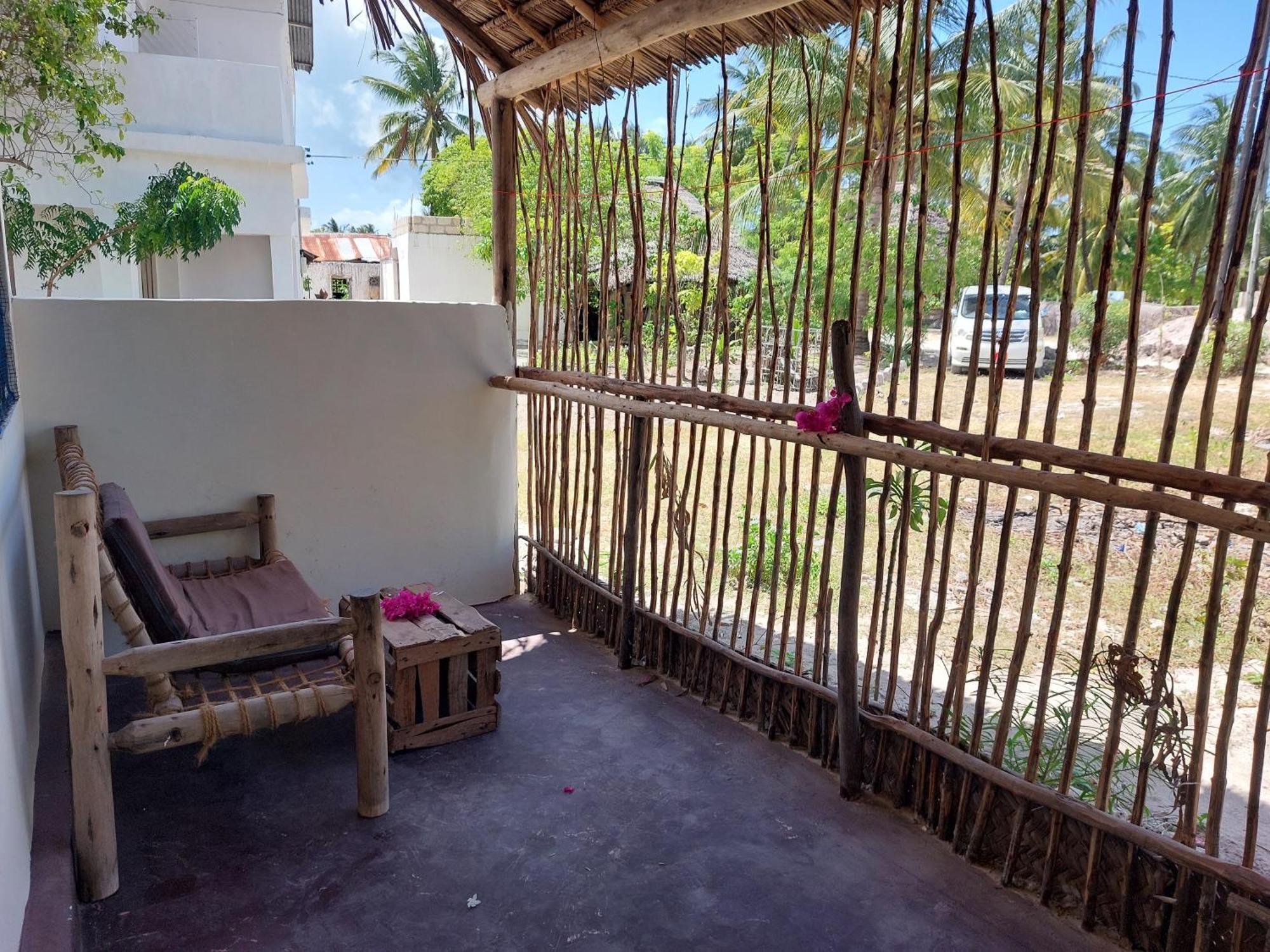 Stonefish Inn Jambiani Экстерьер фото